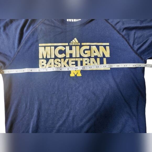 Adidas Michigan Wolverines Basketball T Shirt Medium Navy Blue Ultimate Tee - Picture 6 of 7